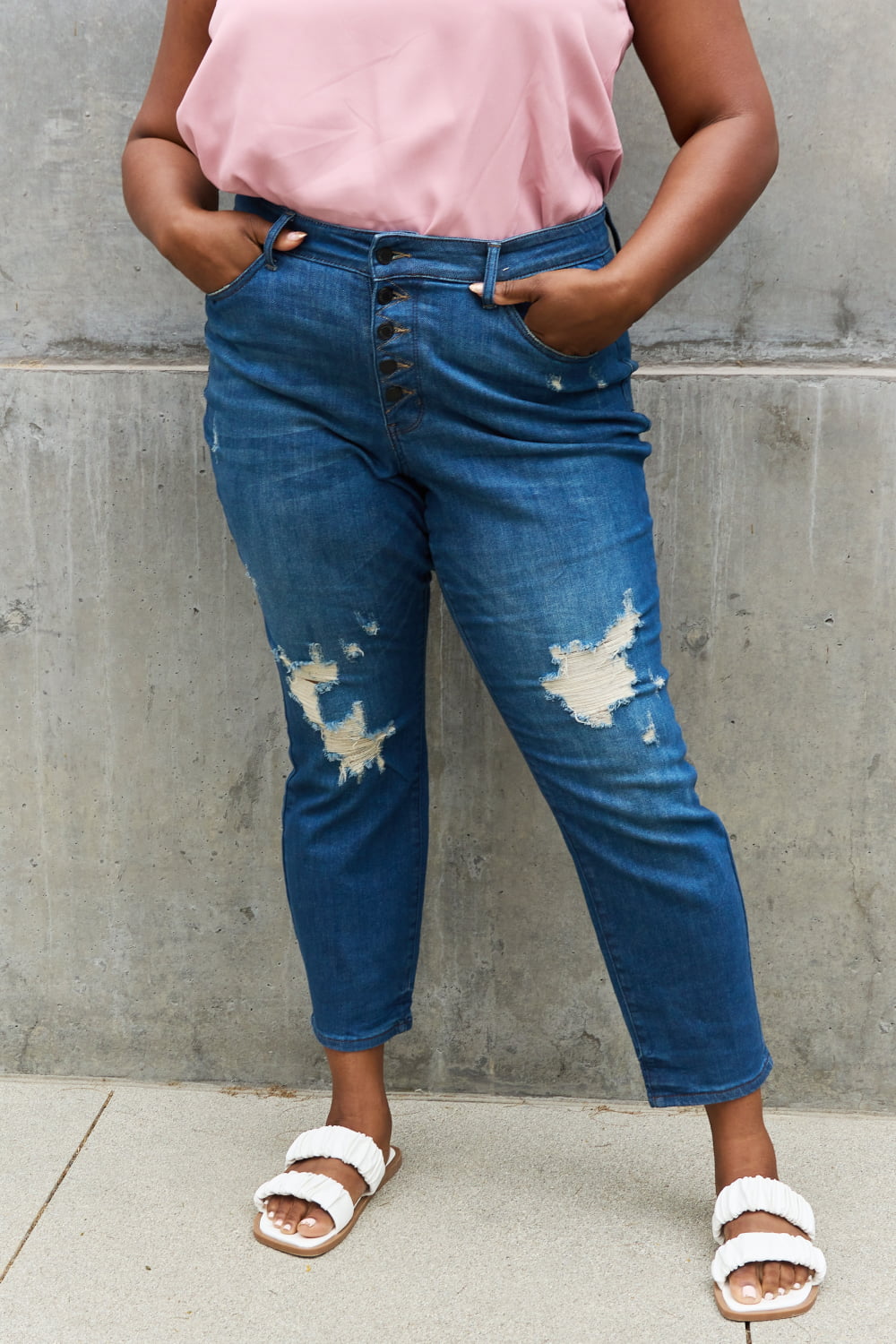 Judy Blue "Melanie" Full Size High Waisted Distressed Boyfriend Jeans