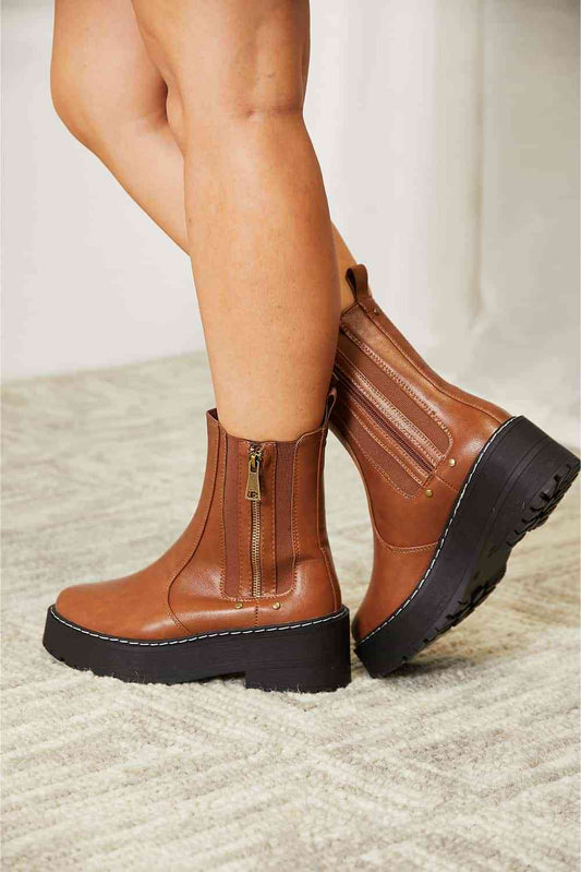 Women's Forever Link Side Zip Platform Boots in Chestnut Brown