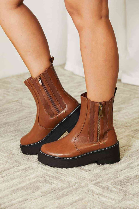 Women's Forever Link Side Zip Platform Boots in Chestnut Brown